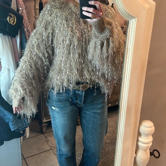 NWT Fuzzy Garland Sweater - Picture 11 of 12